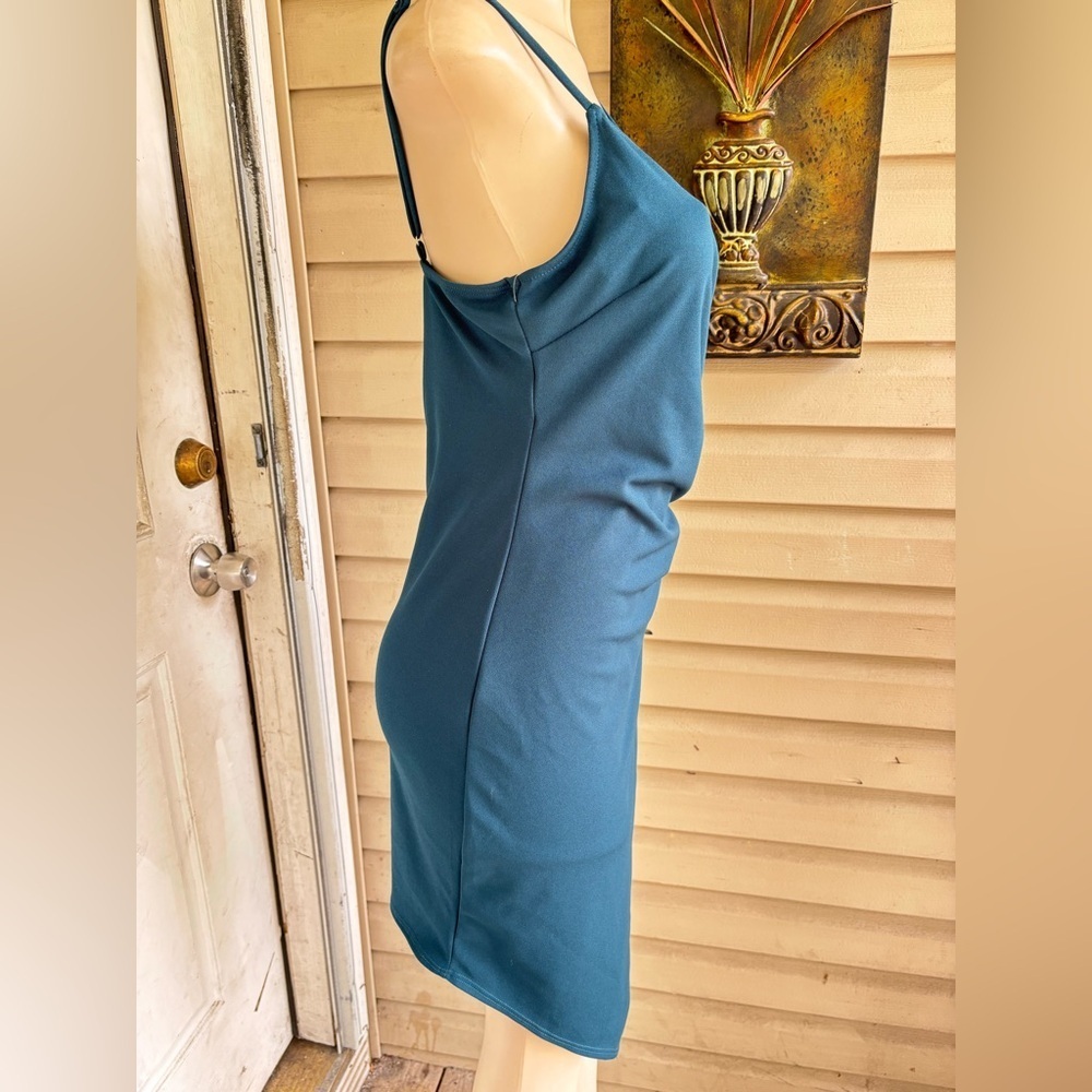 Sunst + Spring women’s blue Ruched V-neck Asymmetrical cocktail Dress NWT - Picture 4 of 7
